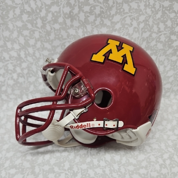 Riddell 3 5/8 Minnesota Golden Gophers Mini Football Helmet NCAA - Picture 1 of 16
